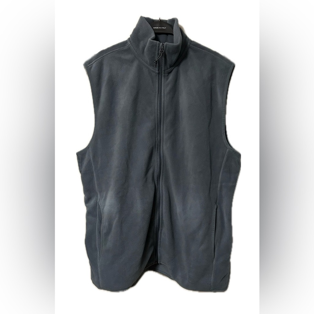 NWT. St. John’s Bay Vest. Size M. - Picture 4 of 8